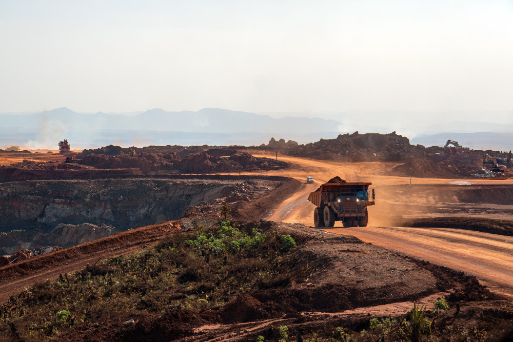 China incrementa sus inversiones en minerales críticos de Brasil